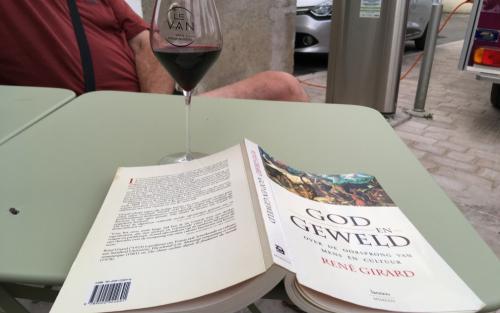 's Avonds in Noizay was er genoeg tijd voor een boek en wijn
