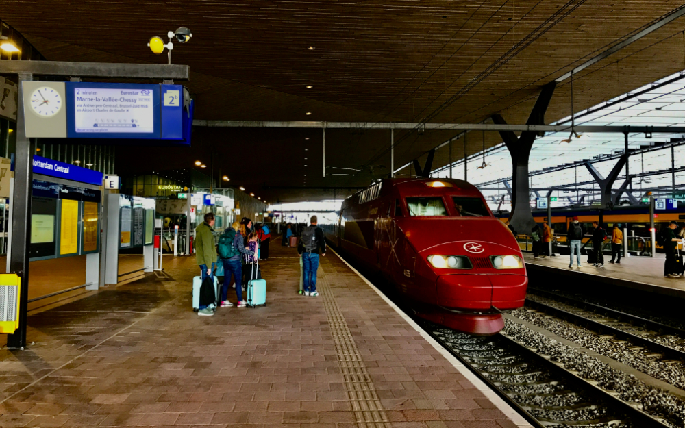Van Rotterdam via Parijs naar Lyon en Roanne